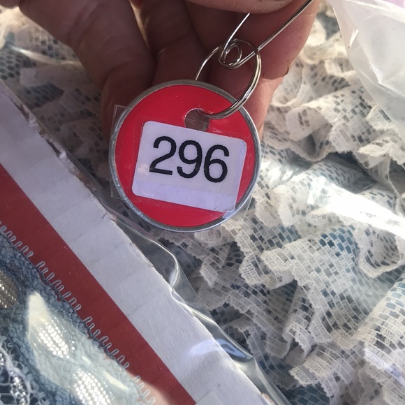 Decorative laces - Picture 6 of 6